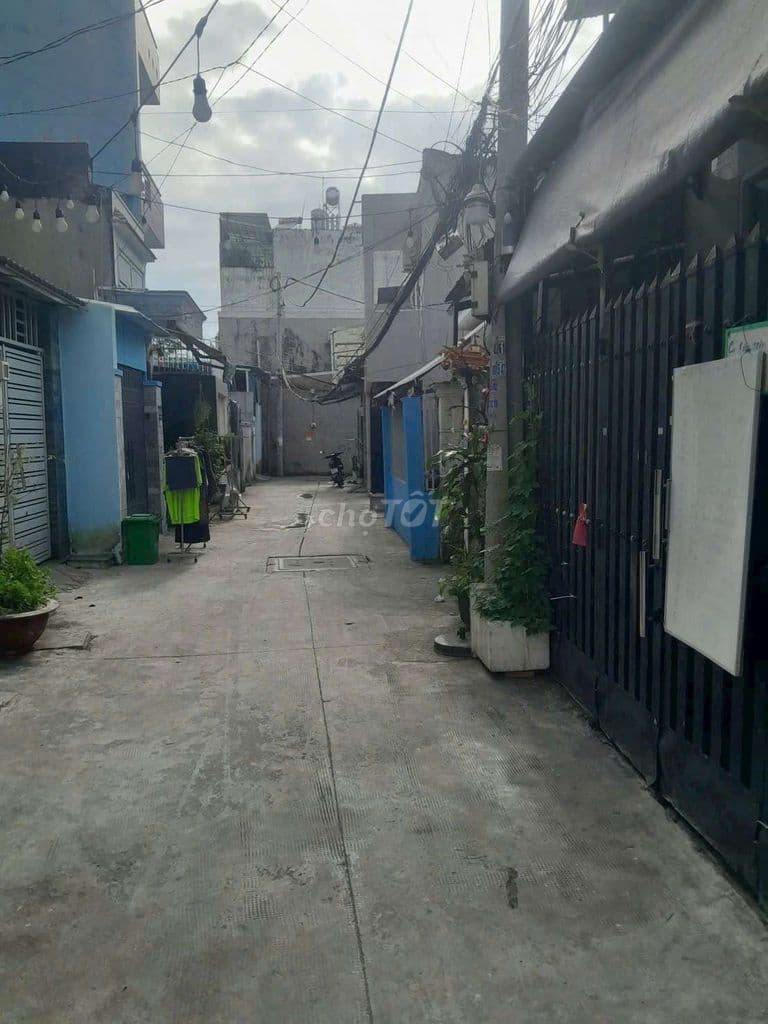 Cần bạn gầp nhà P.ĐHT .Q12 DT 5,2 x20 hẻm 4m cụt giá 5 tỷ 550 TL - Ảnh 2