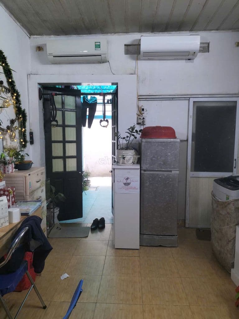 Bán đất thổ cư 34,5m² có nhà cấp 4 tại Tả Thanh Oai, gần Linh Đàm