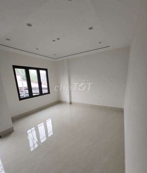 bán nhà 6 tầng Cầu Hữu Hòa đẹp chỉ 5,5 tỷ - Ảnh 2