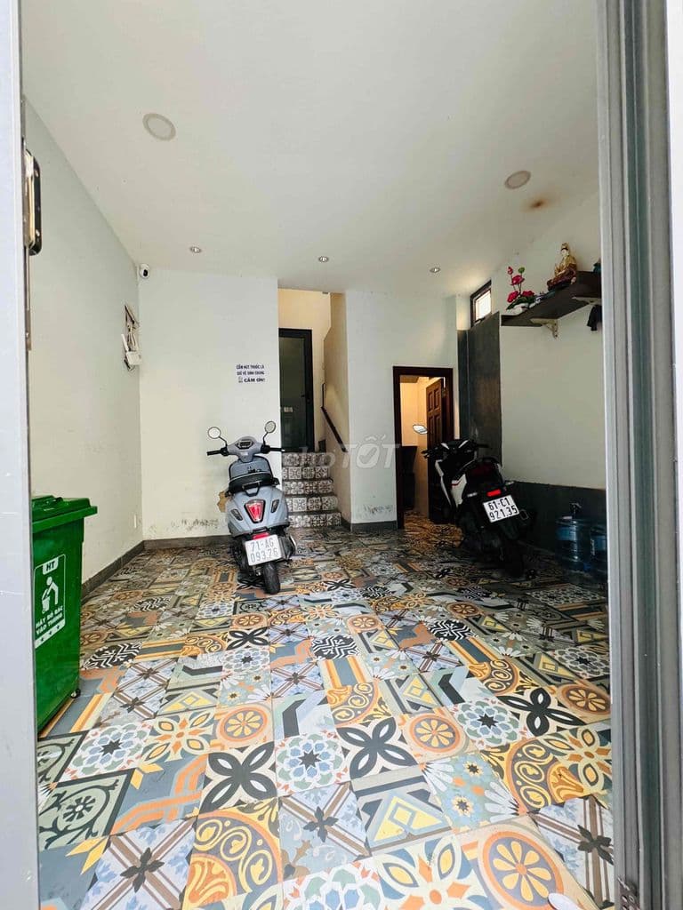 Bán Nhà Bùi Viện, Dòng tiền 500tr/ năm - Ảnh 2