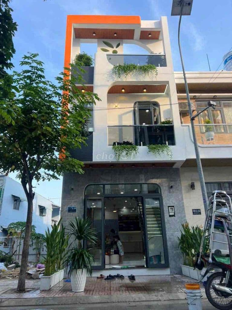 4,980 tỷ bán nhà 2 lầu khu Osaka đường 12m
