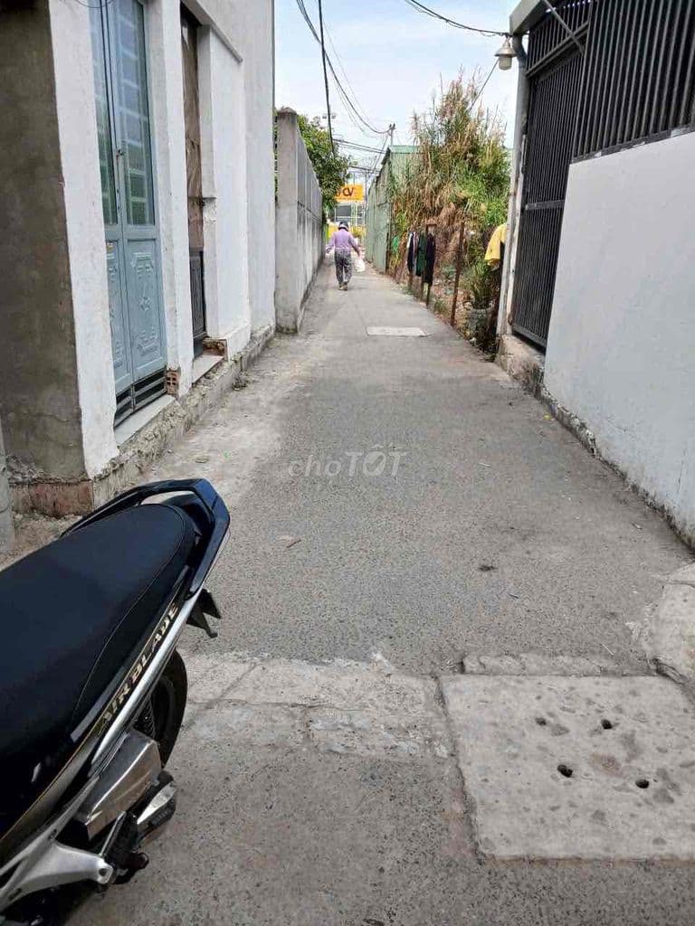 bán lô đất thổ cư 4mx15m hẻm xe hơi giá 3.9 tỷ