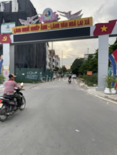 bán nhà 5 tầng Lai Xá mặt tiền rộng