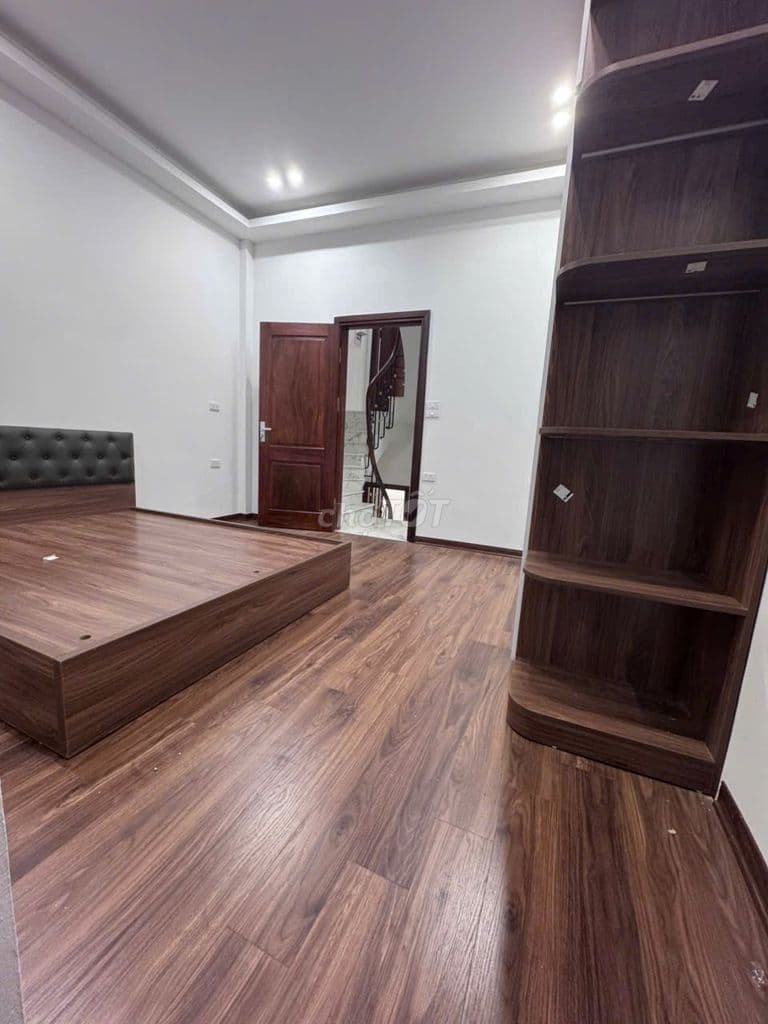 🏡 Bán nhà đẹp ngõ 90 Hoàng Ngân – thang máy- Full nội thất 🏡 - Ảnh 3