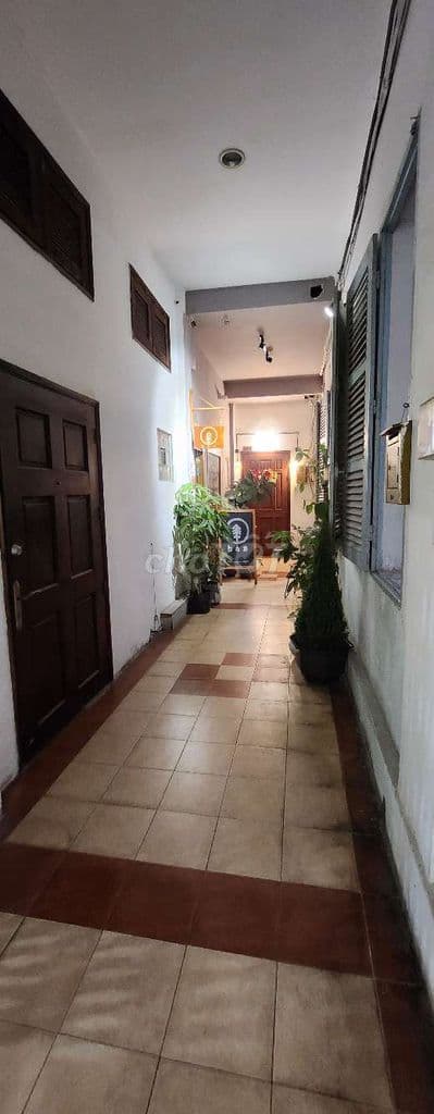 Bán căn hộ 70m2 mặt tiền Lê Lợi, Quận 1 - Ảnh 2