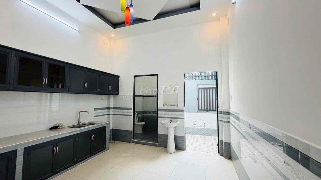 Nhà 1 Trệt 1 Lâu Sân thượng Đẹp 4x22m - MT Nhựa 12m KD Buôn Bán Tốt. - Ảnh 2