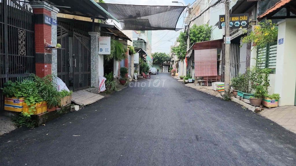 Bán nhà mặt tiền đường nhánh Nguyễn Văn Quá 4,1m x 23m. nhỉnh 5 Tỷ - Ảnh 3