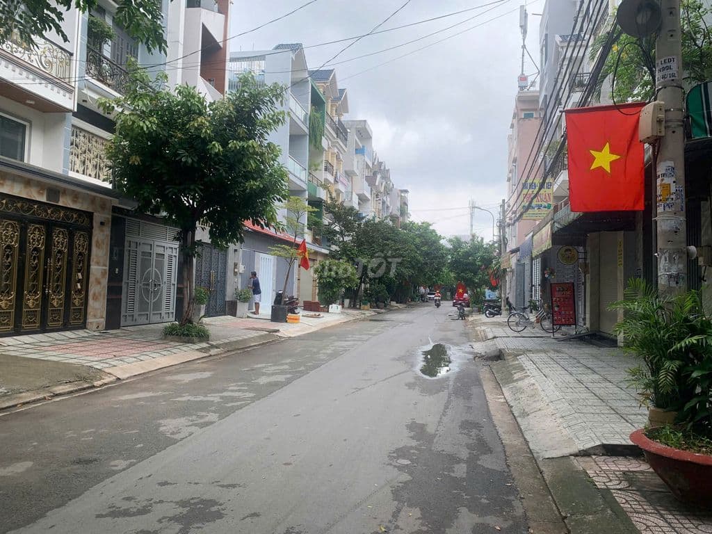 Bán đất - HXH 12m Phạm Văn Chiêu 4x12m cách 50m ra sông. Chỉ 5.45 tỷ.