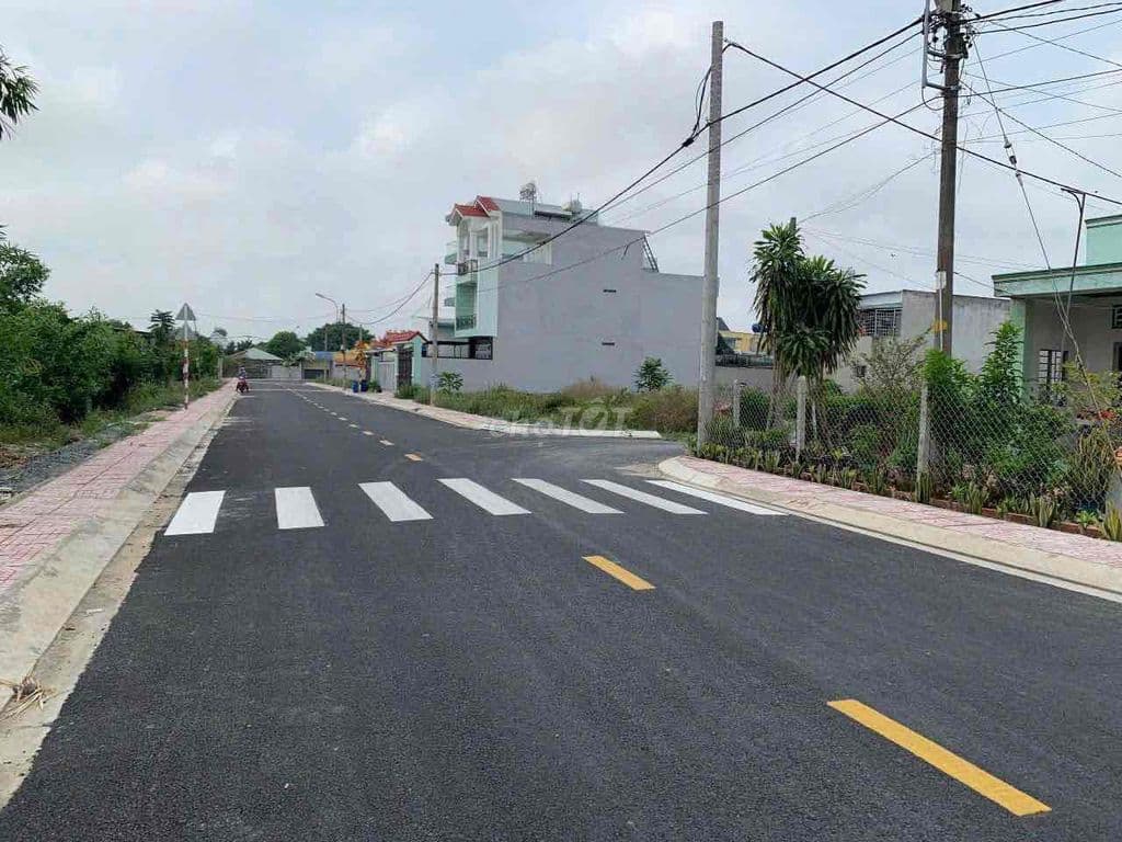 400TR CẦN TIỀN BÁN LÔ ĐẤT 5X20 MT HOÀNG BÁ HUÂN TRUNG TÂM CỦ CHI - Ảnh 2