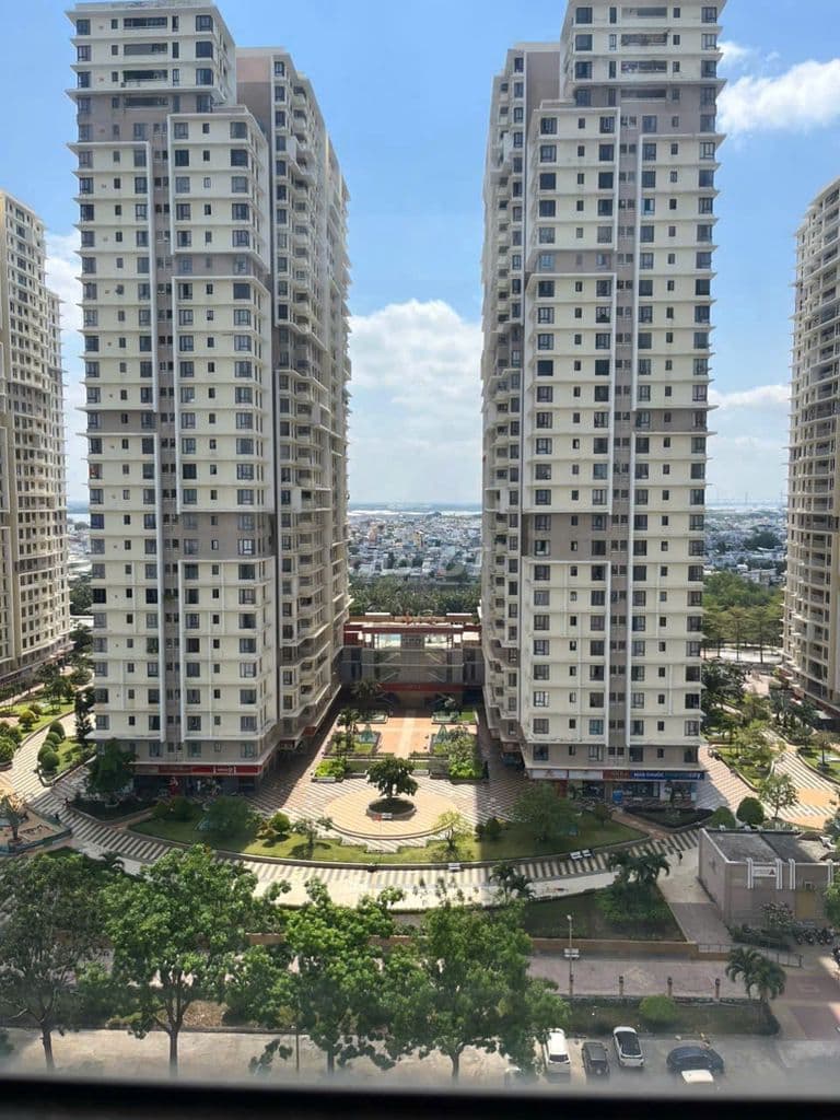 Bán căn góc Era Đức khải 2pn+2wc 58m2 logia giá 3ty4 sổ hồng cầm tay