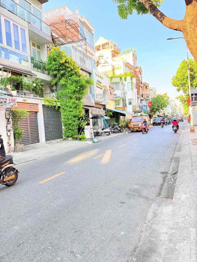 MẶT TIỀN NGANG LỚN (5m3 x 12m) 5 TẦNG HOÀ HƯNG Q10. GIÁ: 17.5 TỶ TL - Ảnh 2