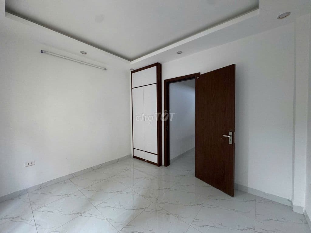 Nhà 4 Tầng 38m2 oto vào cửa phượng Đồng Phụng châu . Gần đại học TDTT - Ảnh 3