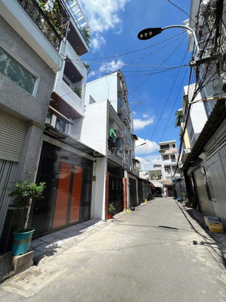 💥 Bán nhà 2 tầng HXH Nguyễn Văn Khối- 56m2- Gần Emart - Nhỉnh 4 tỷ