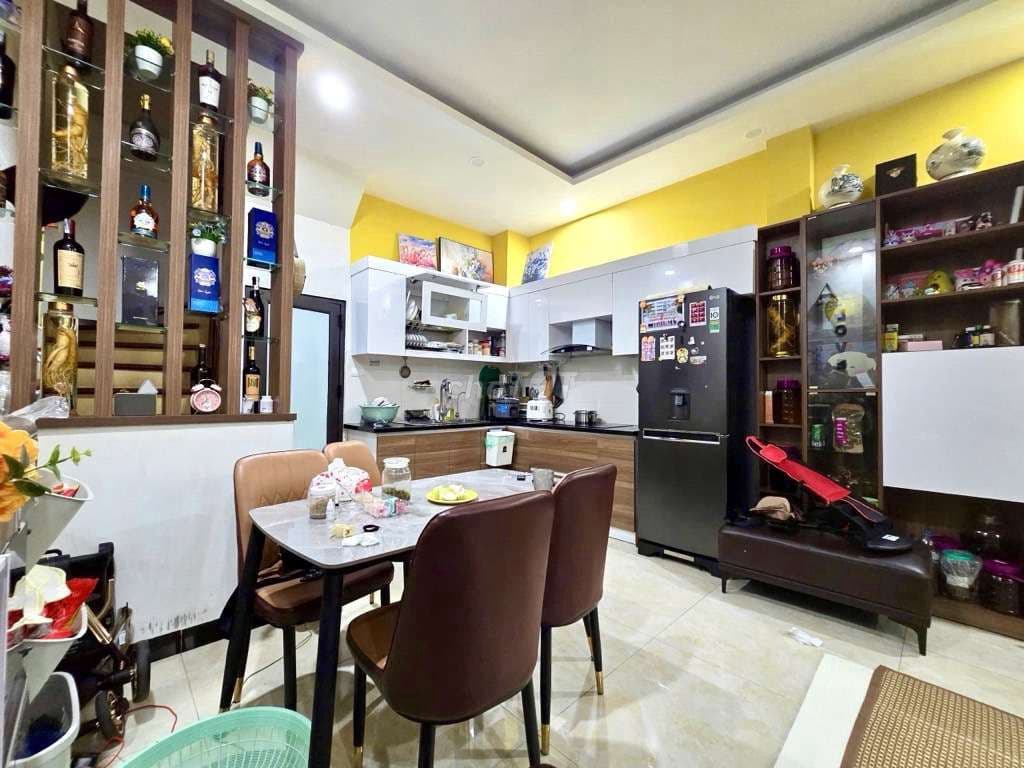 Giảm chào chỉ 12.65 tỉ.-cực kỳ muốn bán! NHÀ ĐẸP NGÕ TO, 5 BƯỚC RA PHỐ - Ảnh 2