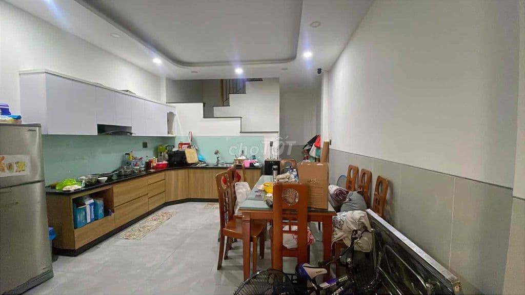 MẶT TIỀN CHỢ BÀ HOA TÂN BÌNH 58M2 4 TẦNG ĐẸP Ở LIỀN 10.2 TỶ TL