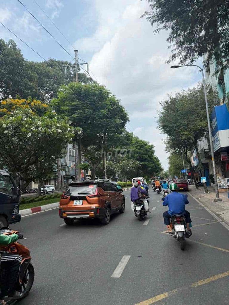 nhà mt đường hồng bàng 235m2 1 gác 3 lầu 1 sân - Ảnh 2