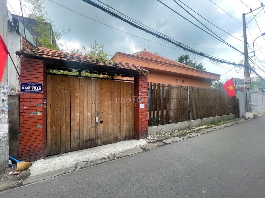 Biệt thự ngay sân vận động Linh Xuân