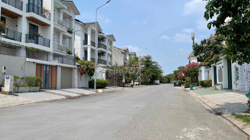 BIỆT THỰ 10x20 - ĐẶNG THUỲ TRÂM - BÌNH THẠNH - GIÁ RẤT TỐT - Ảnh 2
