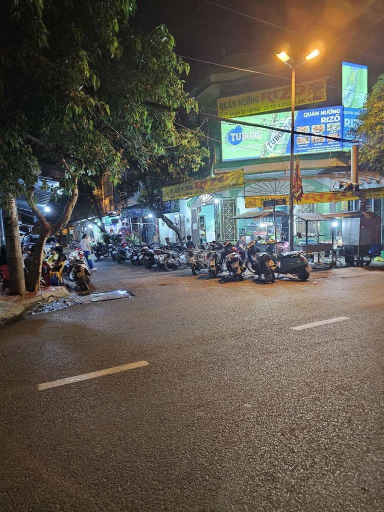 Nhà góc mặt tiền đường số 4, Bình Tân. Đang kinh doanh quán ăn. - Ảnh 3