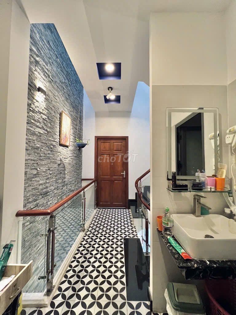 Chỉ 4 Tỷ xíu Chợ Gò Xoài Gần Lê Văn Quới , DT: 50m2 ,HXH , 3PN Ở Liền - Ảnh 3