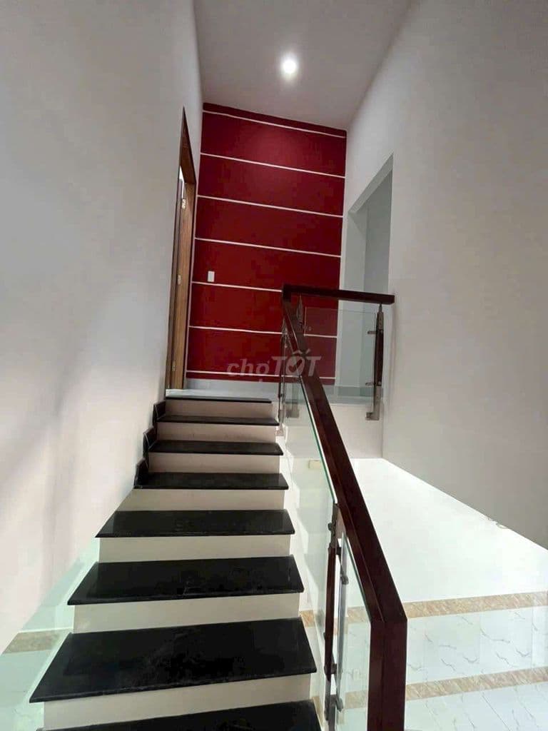 Nhà 1 trệt 1 lầu Hẻm 340 Đường Long Phước. Cách chợ 200m - Ảnh 3