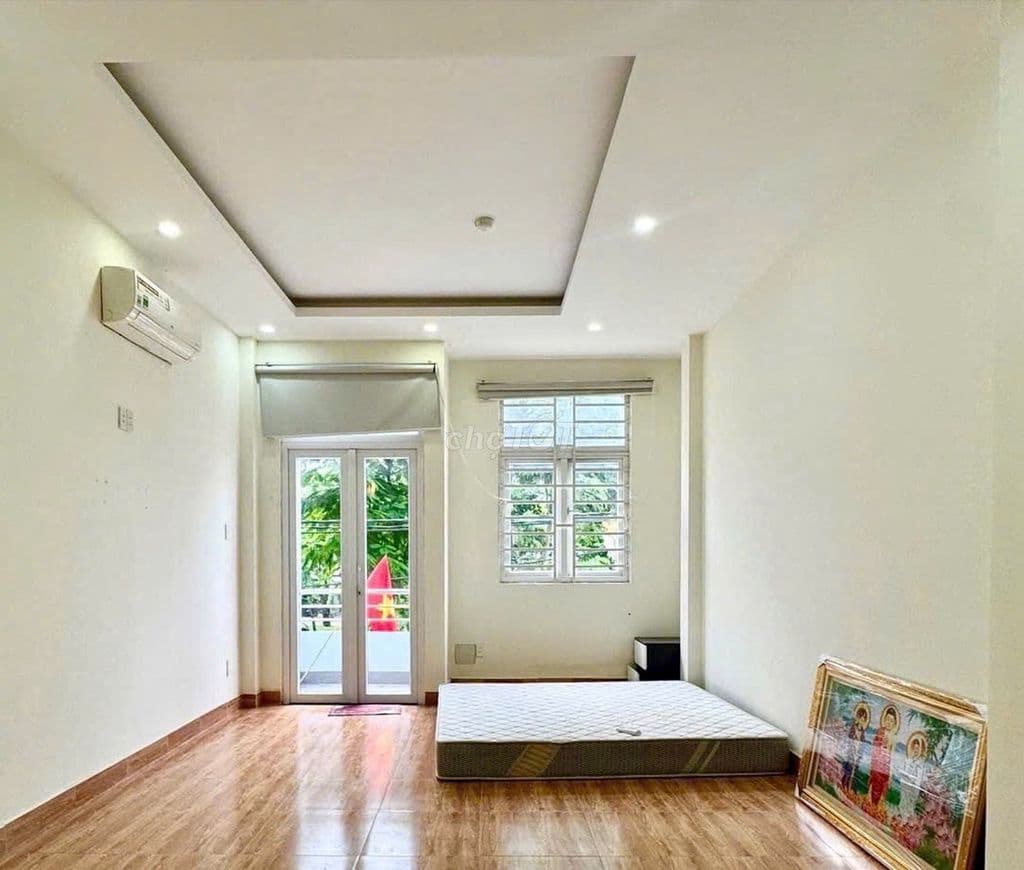 Bán gấp nhà mặt tiền 4 tầng, view công viên. KDC Bông Sao, Quận 8 - Ảnh 3