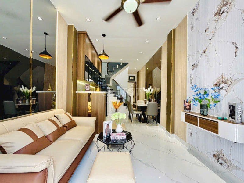 Nhà có phòng ngủ dưới trệt! DT(3.5x12m) tại Lê Đức Thọ. Chỉ 4.98 Tỷ TL - Ảnh 2