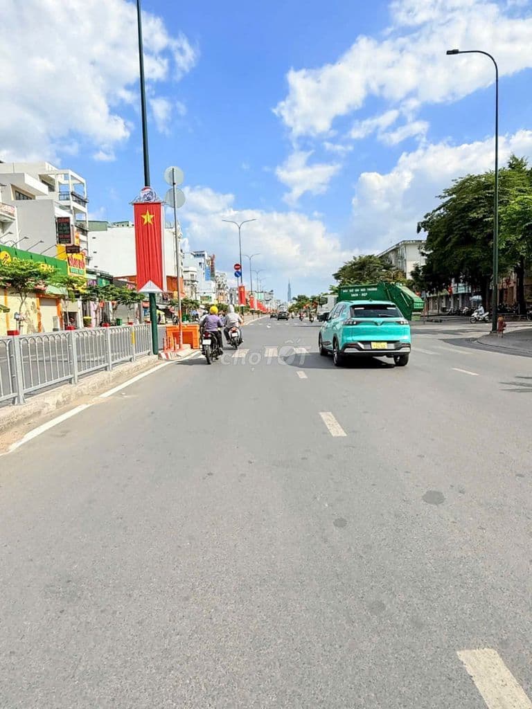 Đất HẺM XE HƠI Dương Quảng Hàm, P.6 _ 5.2m x 12.5m