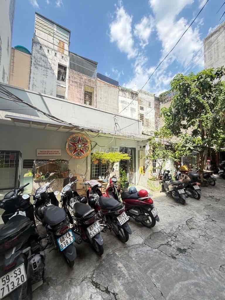 BÁN ĐẤT HIẾM *** KHU PHAN XÍCH LONG