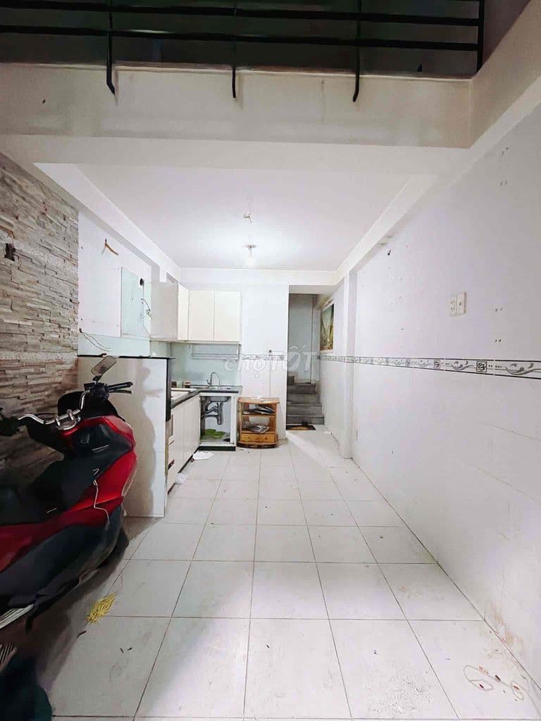 Nhà 5 tầng BTCT , hoàn công chuẩn, 3 PN- 3WC , vay bank 2,5 tỷ - Ảnh 2