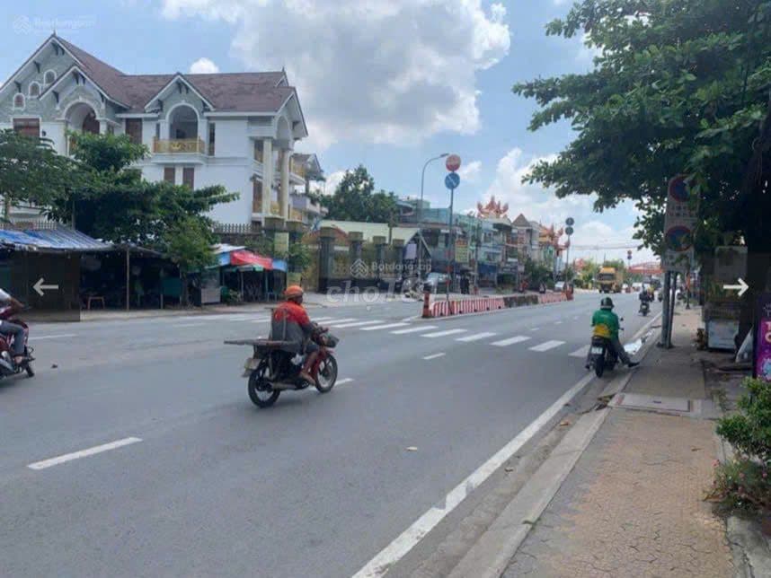 BÁN DÃY NHÀ TRỌ MẶT TIỀN NGUYỄN HỮU TRÍ – DÒNG TIỀN ỔN ĐỊNH