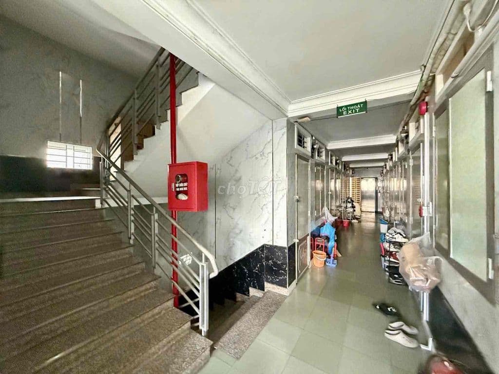 43phòng 232m2(10x24)900m2 sàn-5 tầng HĐ khoán 120tr/th HXH - Ảnh 3