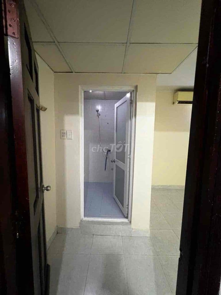 Chung Cư Bàu Cát 2, Hồng Lạc, thang máy lầu 1 88m2_ 3 pn 3vs_ nhà đẹp - Ảnh 3
