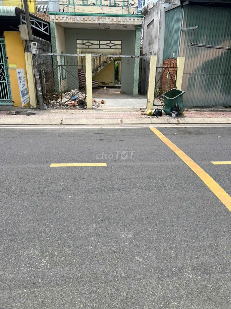 KẸT TIỀN BÁN GẤP LÔ ĐẤT MẶT TIỀN 173M2 SÁT BÊN QL22 GIÁ 950TR - Ảnh 2