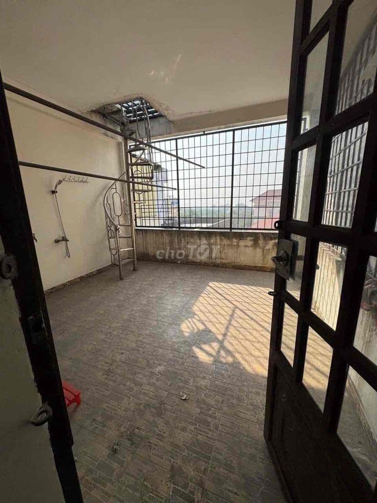 Bán nhà 4 tầng 55m2 3pn hẻm 5M thông Lê Văn Việt TNPA Q9 cũ - Ảnh 3