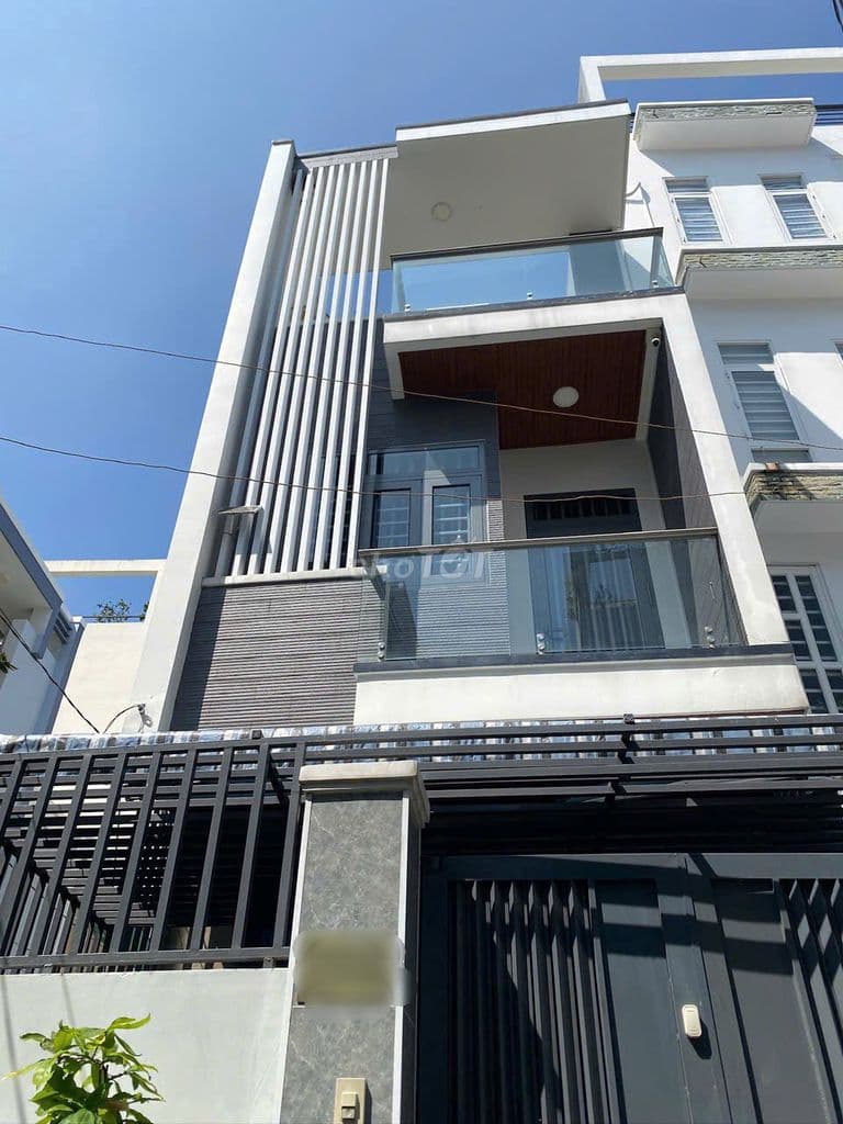 "Hot nhà đẹp" diện tích 53m2, hẻm xe hơi vào nhà, gần Phạm Văn Đồng