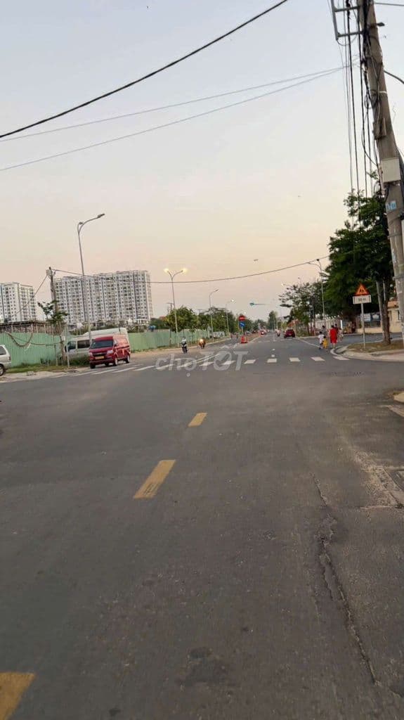 Cần Bán gấp Đất Đừìờng Phan văn hớn gần khu 38ha.DT 4 x18,5 thổ cư