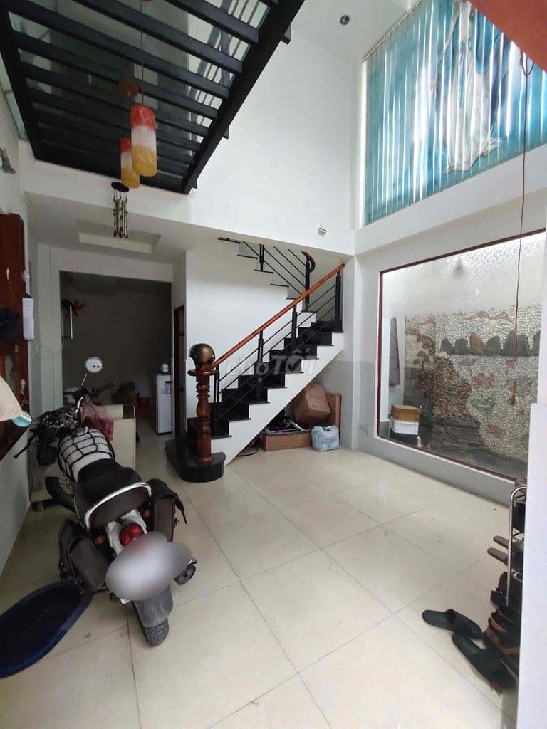 Nhà Lý Thường Kiệt ngay chợ Gò Vấp 4PN - 3WC. trệt 2 lầu sân thượng - Ảnh 2