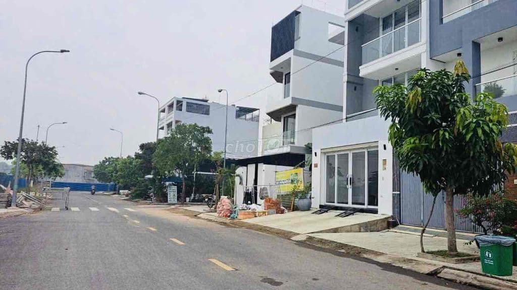 Đất trục chính 16m KDC Đào Sư Tích, Phước Kiển, 93m2. Sổ riêng