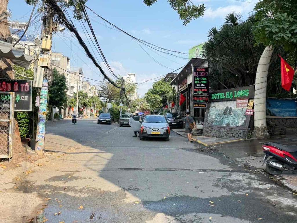 GIẢM MẠNH - BÁN ĐẤT LÊ VĂN CHÍ 114M2(5X23) CHỈ 6.x Tỷ HẺM XE HƠI CÓ TL