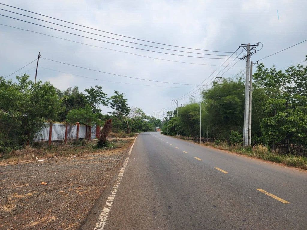 BÁN GẤP ĐẤT MT ĐẸP 200M2 NGUYỄN VĂN KHẠ, GẦN CẦU VƯỢT CỦ CHI CHỈ 800TR - Ảnh 3