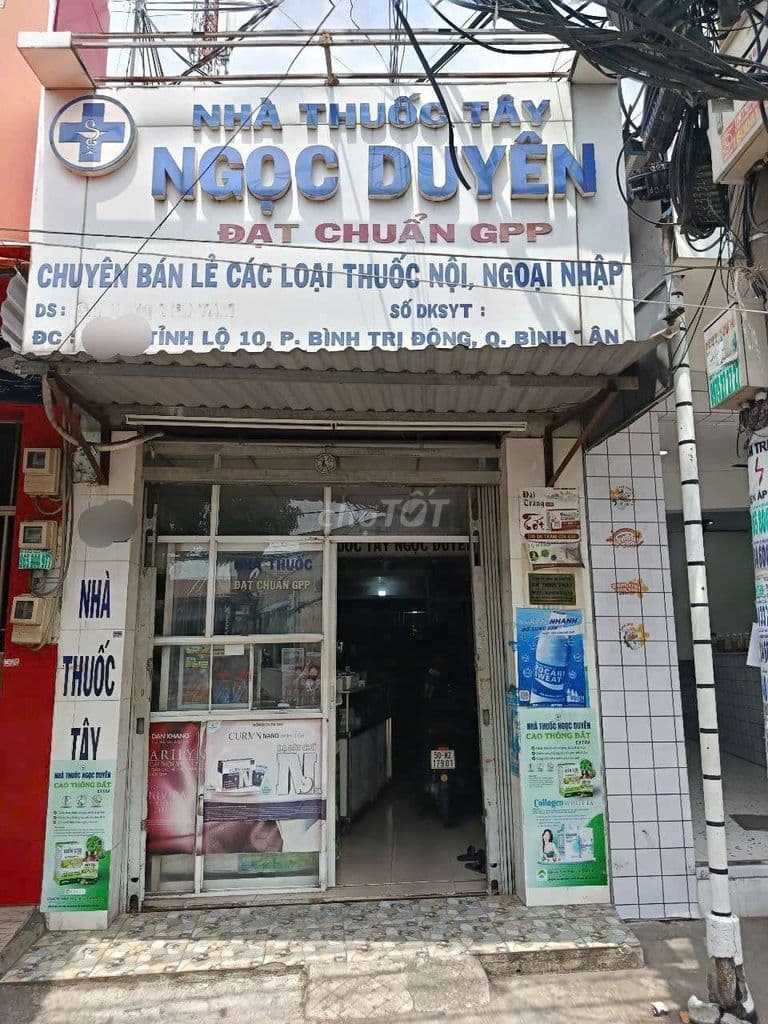 Gia đình cần bán nhà Mặt Tiền Tỉnh Lộ 10 ( gần đoạn Tên Lửa )