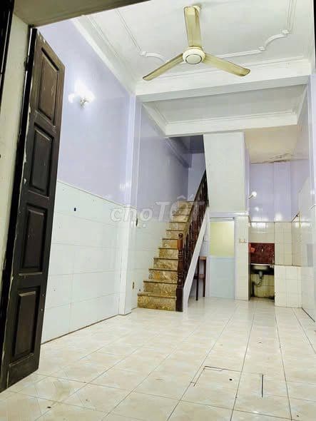 bán nhà 5 tầng tại Đại Cổ Việt giá 3.4 tỷ