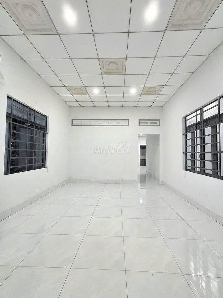 Kẹt ! Cần bán gấp căn nhà cấp 4 ở Đ. Hồ Văn Tắng 135m2 -SHR- giá 745tr - Ảnh 3