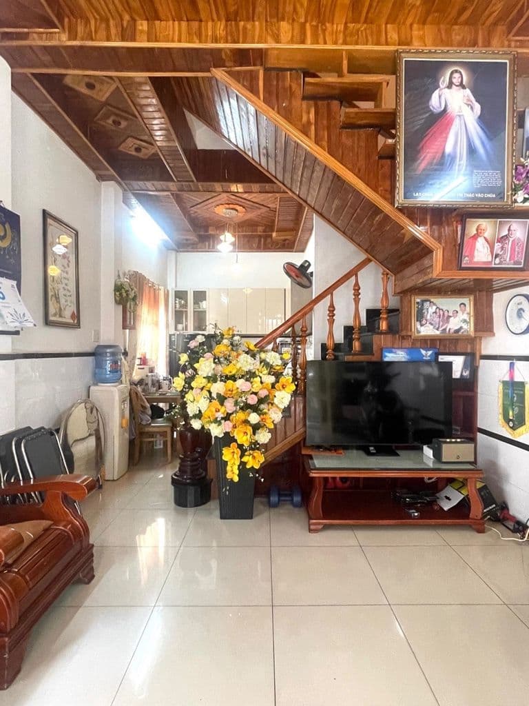 NHÀ TRẦN GỖ ĐẸP -KHU PHÂN LÔ TÂY THẠNH -TÂN PHÚ -40M2 3 TẦNG -4.6T - Ảnh 2