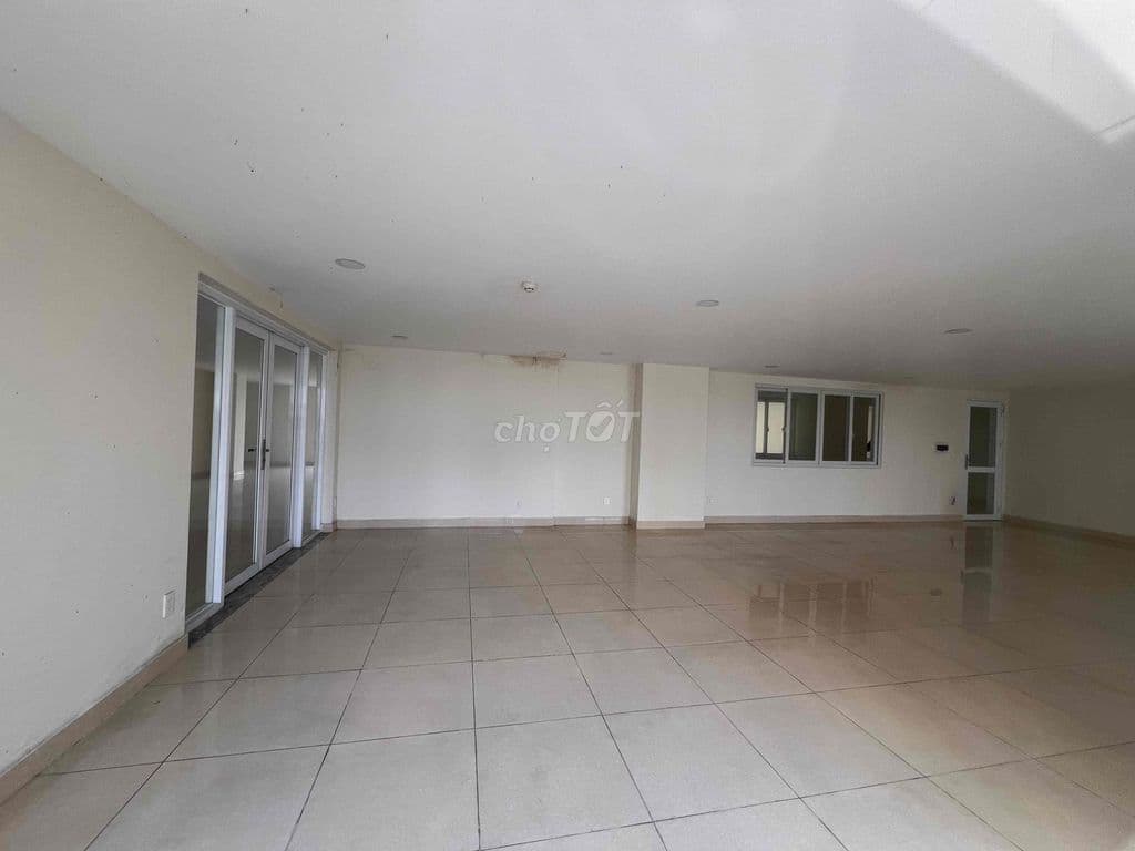 cần bán gấp hơn 1000 m2 shophouse tầng 5 giá cực rẻ - Ảnh 2