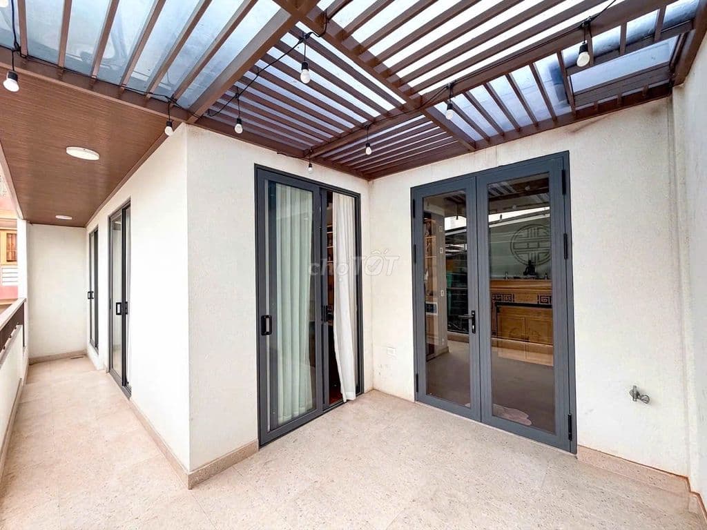 VILLA QUẬN 10- NGANG 10M- FULL NỘI THẤT CAO CẤP- SÁT MT- NHỈNH 8 TỶ