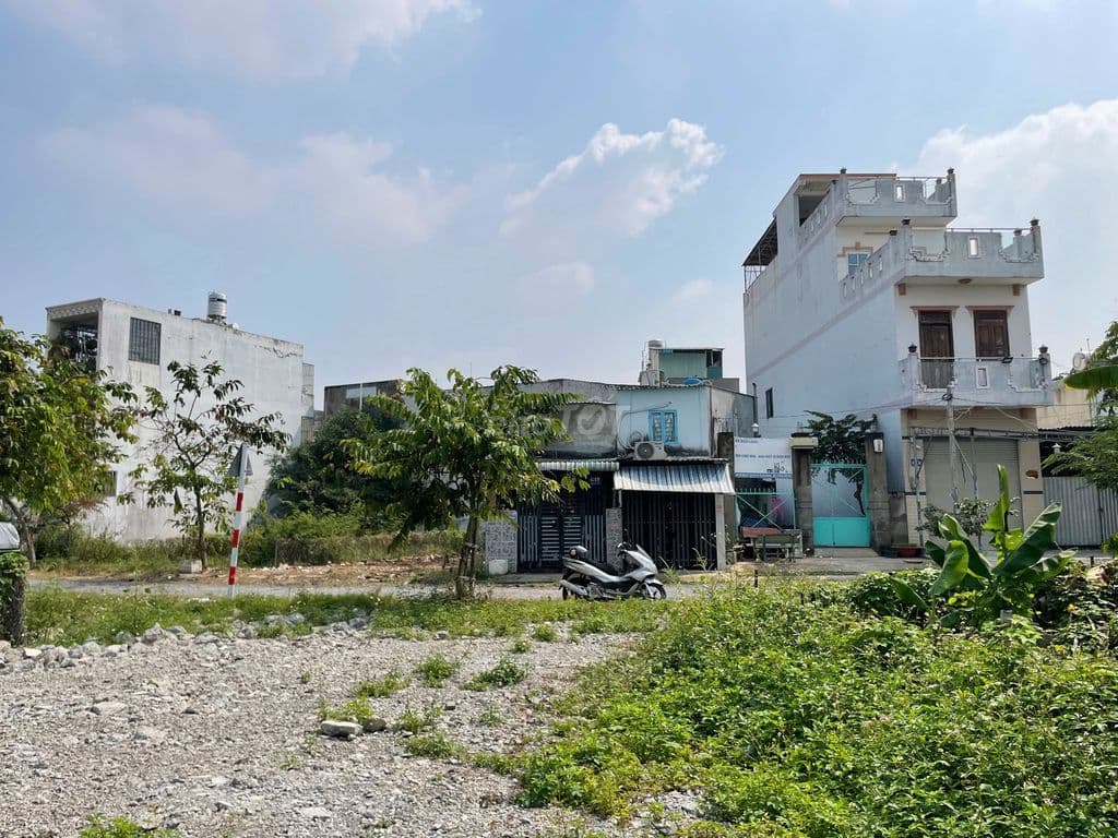 Đất thổ cư đường 8m thông Tân Xuân,4x20, 4.1 tỷ