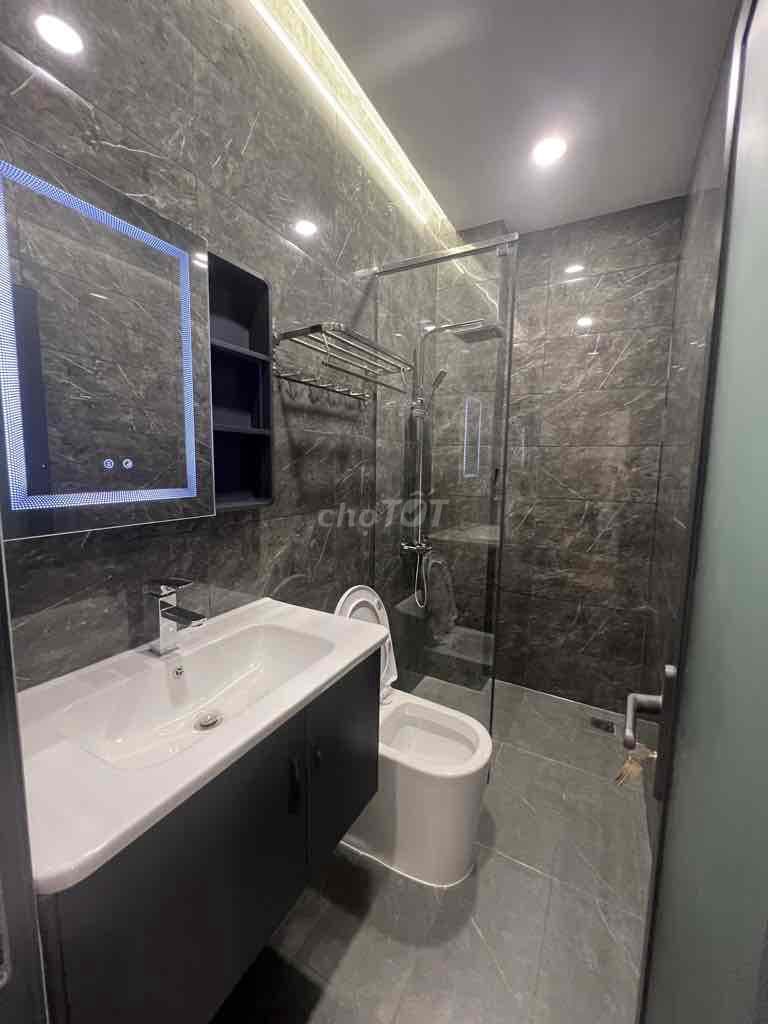 Bán nhà ngộp 4x15m mặt tiền số sát chợ Tân Quy trung tâm Q7 - Ảnh 3