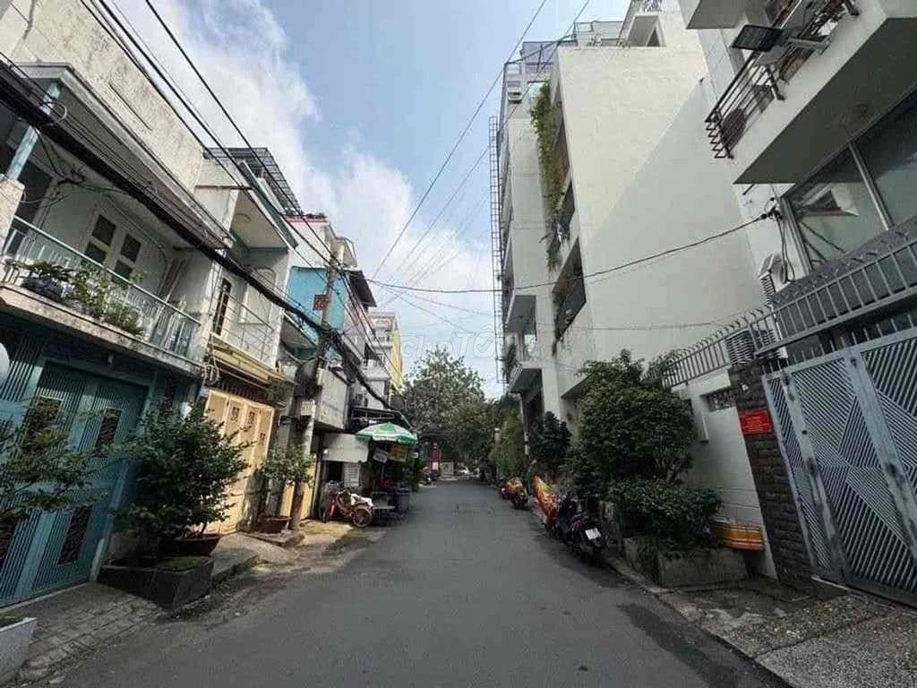 11.8 tỷ còn 11.35 tỷ bán nhà Bùi Hữu Nghĩa HXH 68m2